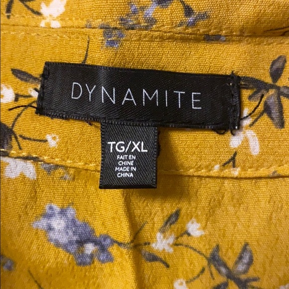 Dynamite Floral Blouse - Picture 5 of 5